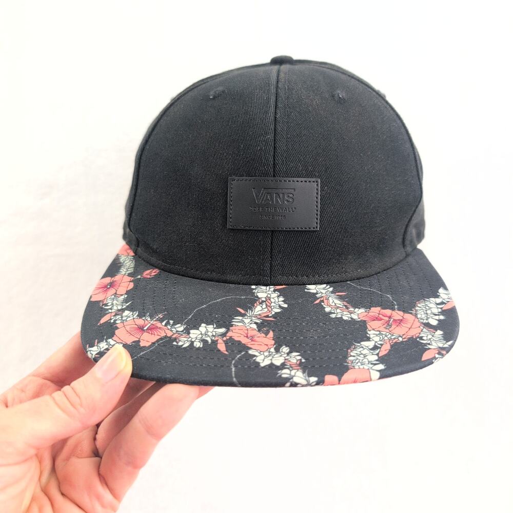 Vans Off The Wall Floral Trucker Hat